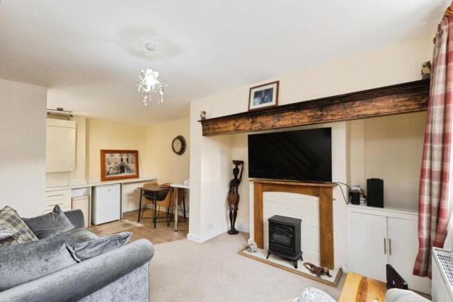2 bed Terraced for sale Image 4