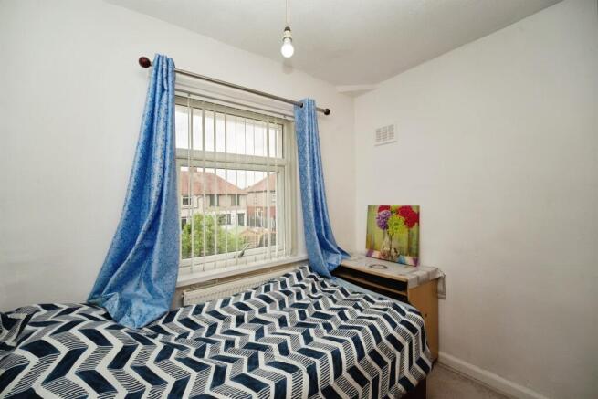 3 bed Semi-Detached for sale Image 12