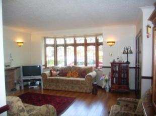 Lounge 2
