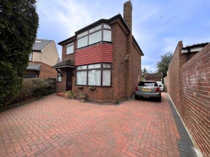 Selby Road, Ashford, TW15