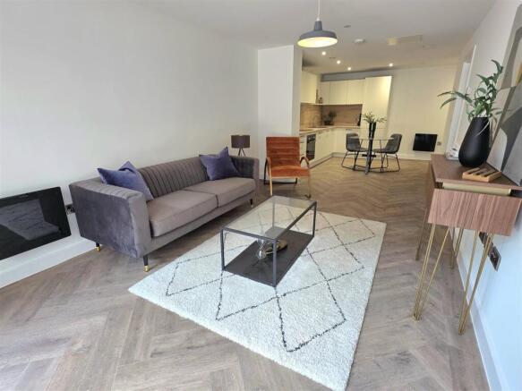 Lounge/Kitchen/Dining