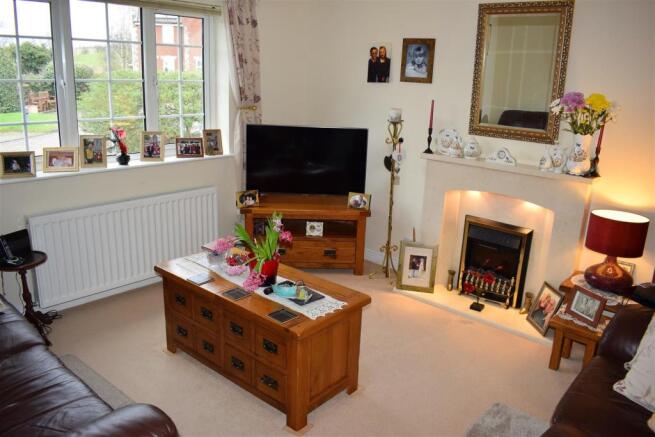 SITTING ROOM