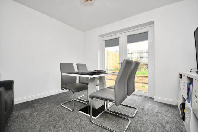 24 Eric Ross Way, Cumnock, KA18 1FH photo 5
