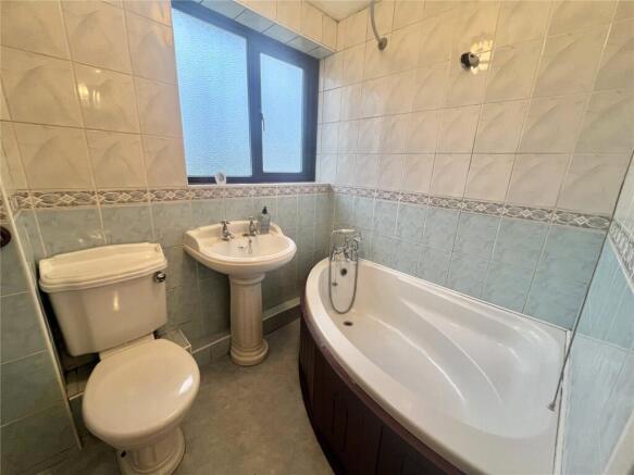 3 bed Semi-Detached for sale Image 12