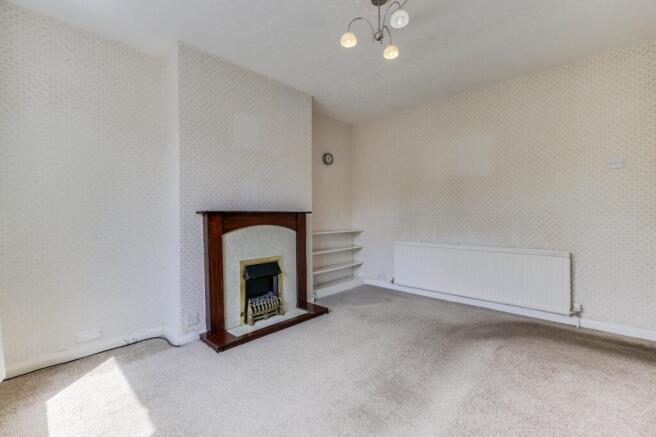 3 bed Semi-Detached for sale Image 4