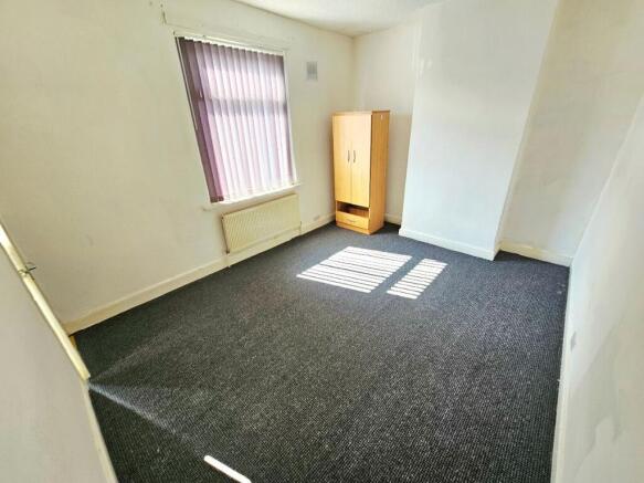 Stokes Street, Clayton, Manchester, M11 – další