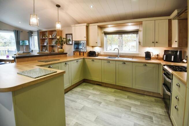 Carnoustie Court, Tydd St Giles, Wisbech, Cambs, PE13 5NZ photo 4