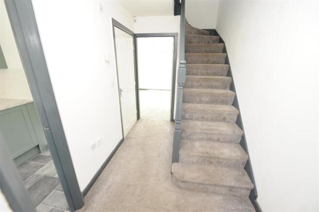 2 bed Semi-Detached for sale Image 8