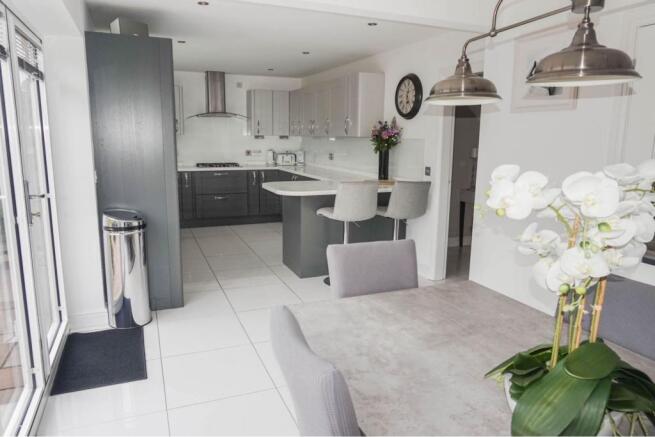 Kitchen/dining Room
