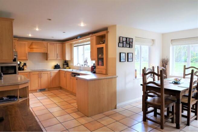 Kitchen / Breakfast