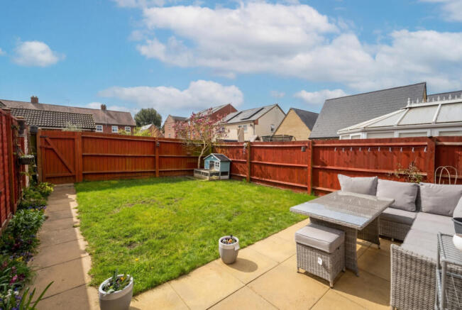 Reeve Road, Stansted, Essex, CM24 photo 3