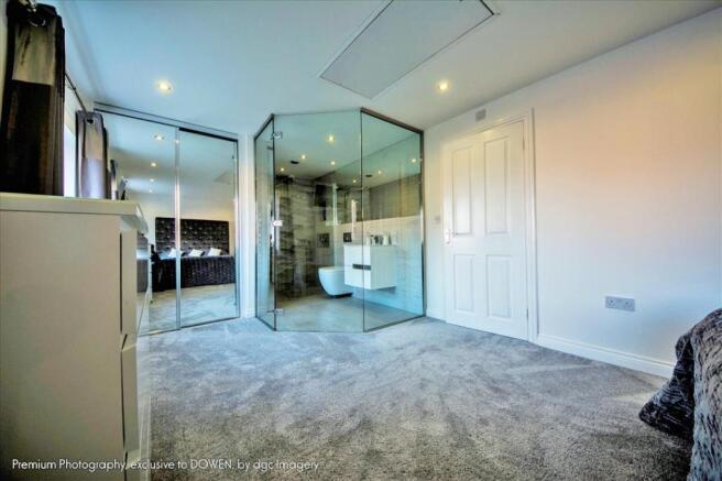 EN-SUITE SHOWER ROOM 2