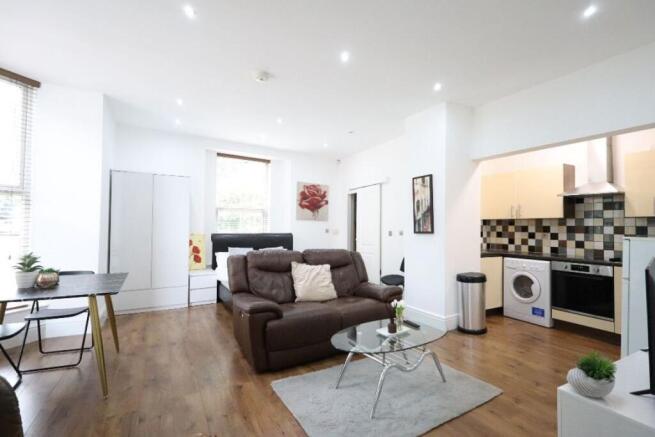 Studio to rent