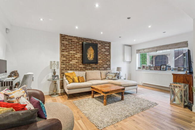 Valley Road, Rickmansworth, WD3 photo 4