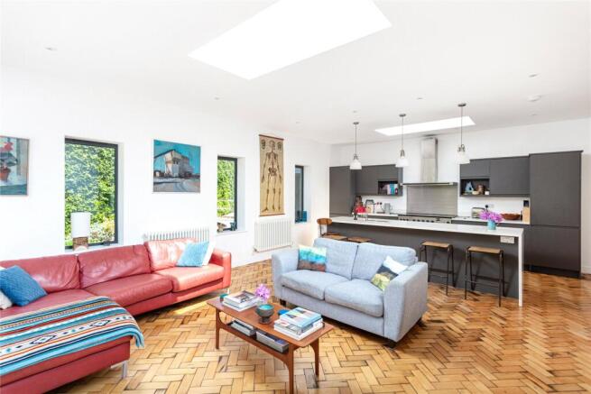 Living/Kitchen