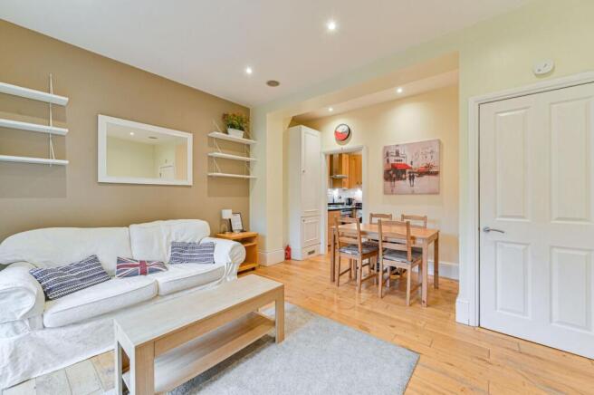 The Chase, SW4, Clapham Common North Side, London, SW4 photo 4