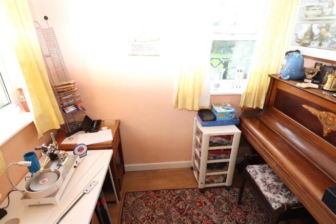 Photo 18