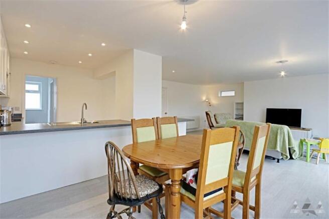 Living Room / Kitchen