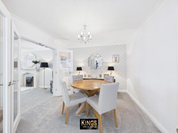 4 bed Detached for sale Image 12