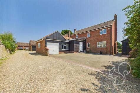 Oakwood Avenue, West Mersea