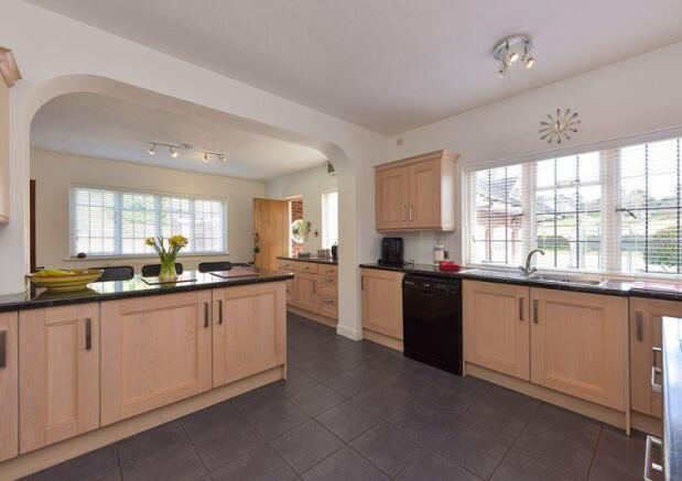 Breakfast Kitchen 