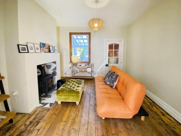 3 bed Terraced to rent Image 4