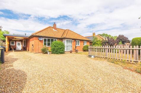 Beautifully Extended Detached Bungalow with No Onward Chain in Harpley