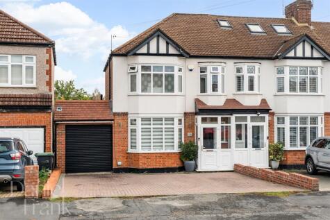 Buckhurst Way, Buckhurst Hill