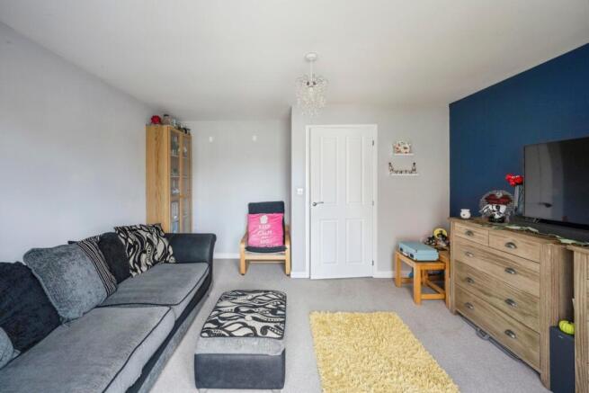 2 bed Semi-Detached for sale Image 8