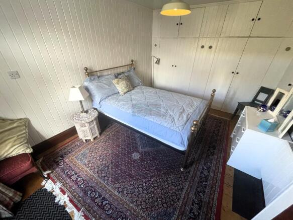 Bedroom a.JPG