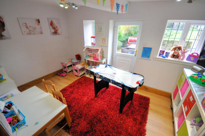Photo 7