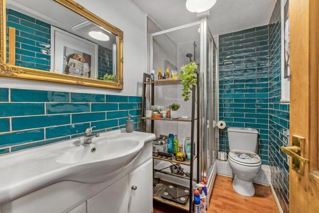 2 bed Terraced to rent Image 7