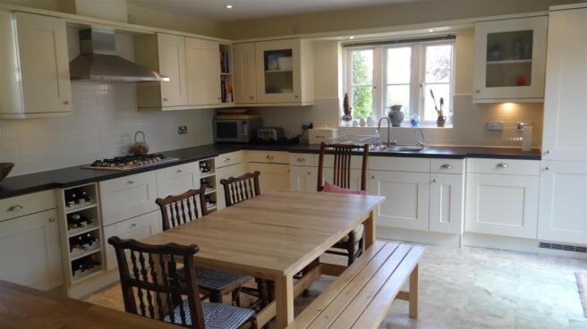 kitchen 1.JPG
