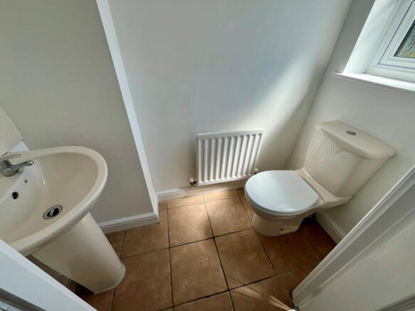3 bed Terraced for sale Image 11