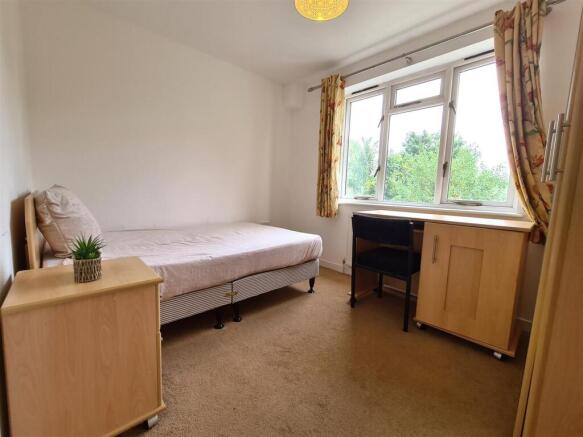 Bedroom 4 - 48 Elizabeth Way