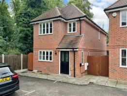 2, Iris Close, Willoughby Road, Harpenden AL5 4GX