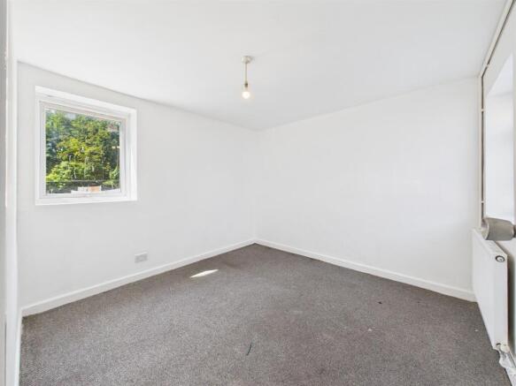 2 - one bed flat easton.jpg