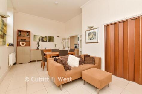Lavender Close, Leatherhead, Surrey