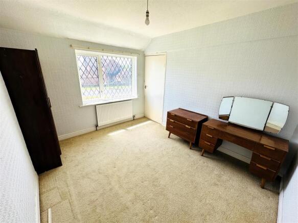 4 bed Semi-Detached for sale Image 12