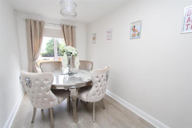 3 bed Detached for sale Image 10