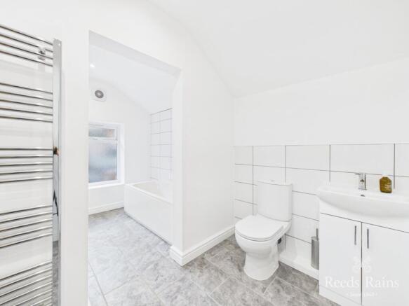 5 bed Terraced for sale Image 10