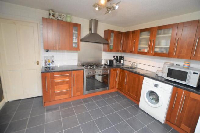 Open plan kitchen/diner