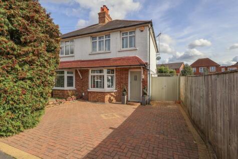 Fullers Way North, Tolworth