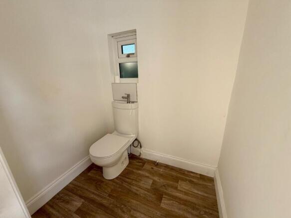3 bed Semi-Detached for sale Image 7