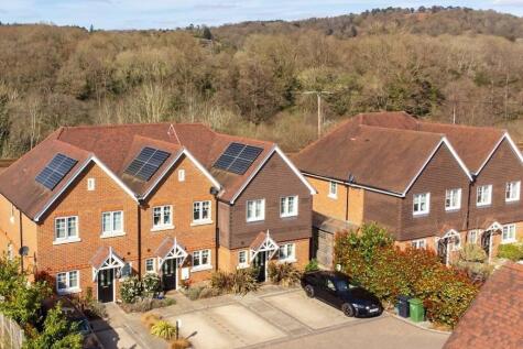 Alder Grove, Chilworth, Guildford