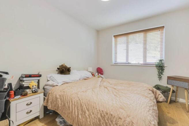 8 bed Flat for sale Image 6