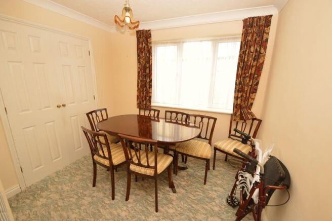 Diner/Bedroom