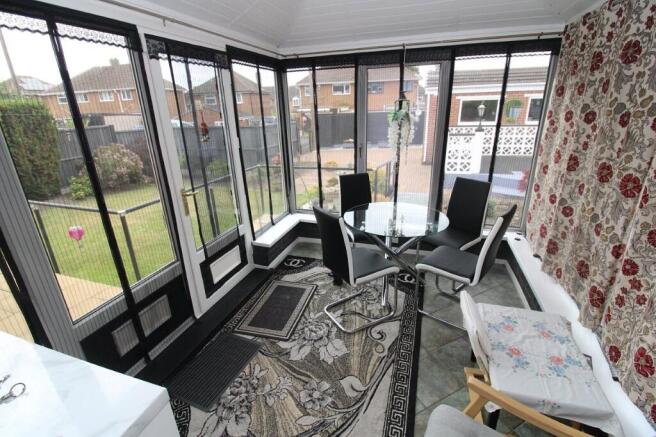 2 bed Bungalow for sale Image 5