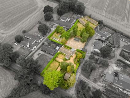 Hill Crest Bungalow, Hook Lane, Cranworth, Thetford, Norfolk, IP25 7SZ