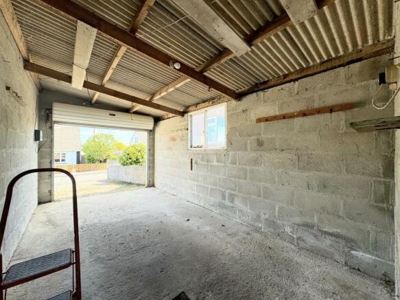 Garage/Store